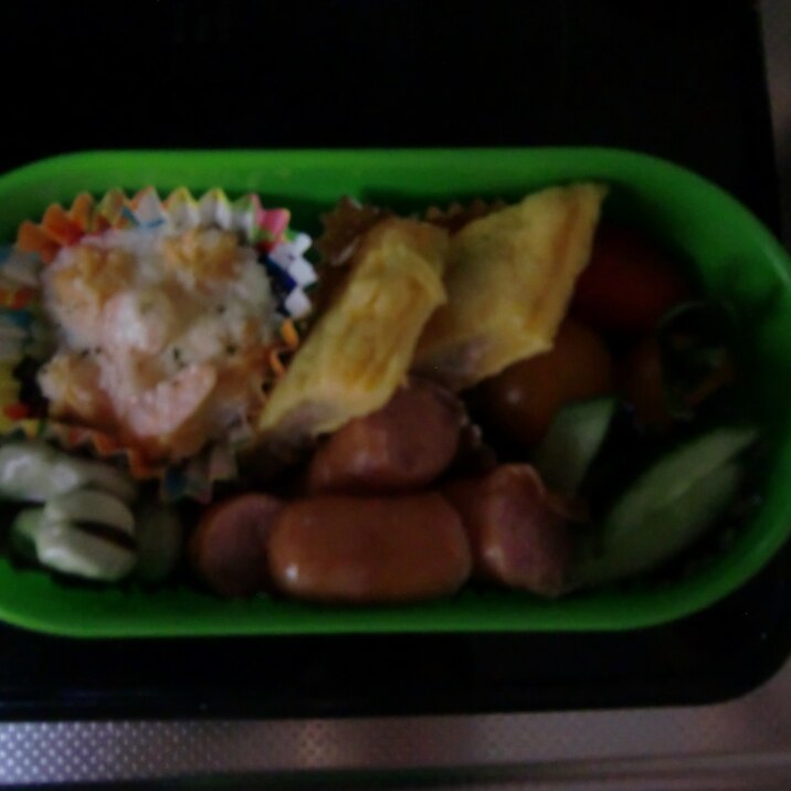 主菜と副菜の定番弁当